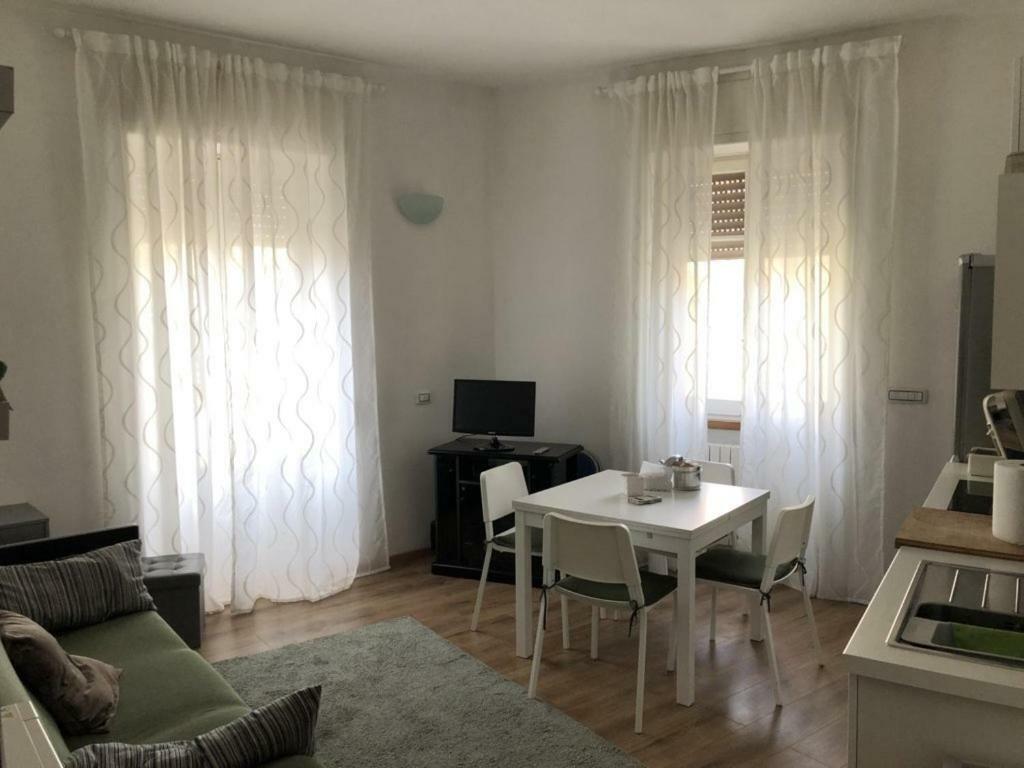 Appartamento A Viterbo Bagian luar foto