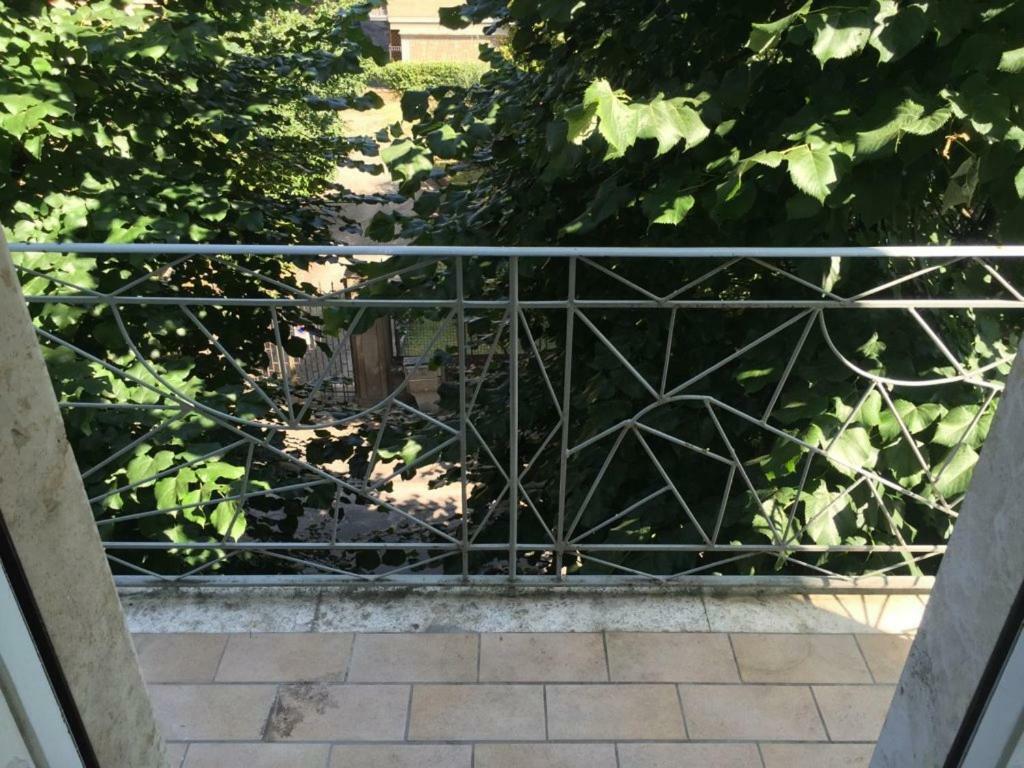 Appartamento A Viterbo Bagian luar foto